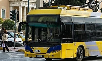 Σοκ σε τρόλεϊ: Οδηγός έβγαλε όπλο σε επιβάτη