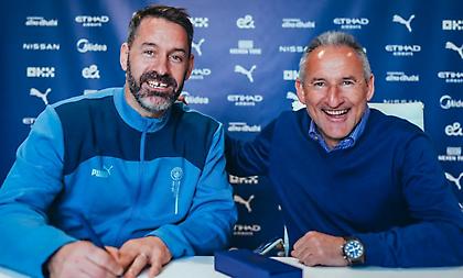 Καρέ συμμετοχών και... ανανέωση: Στη Μάντσεστερ Σίτι για ακόμη μια σεζόν ο 37χρονος Κάρσον!