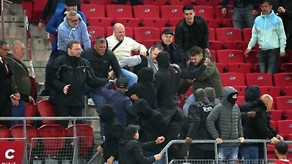 Βρέθηκαν 45 οπαδοί που συμμετείχαν στα επεισόδια και η Αλκμάαρ τους αποκλείει από το γήπεδο!