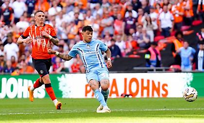 Γκολ... φωτοτυπία για την Κόβεντρι και ισοφάριση από τον Χάμερ στον τελικό με τη Λούτον