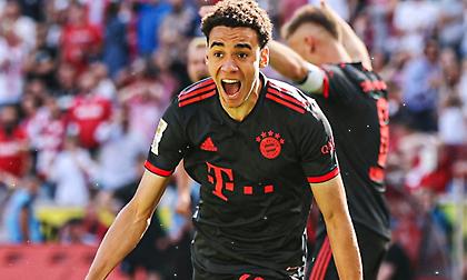 Το απίθανο γκολ του Μουσιάλα στο 89' που χάρισε τη «σαλατιέρα» στην Μπάγερν Μονάχου!