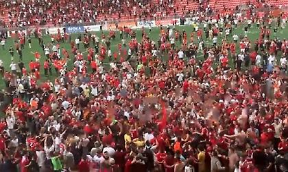 Πρωτάθλημα στην ισοβαθμία με τα Τίρανα για την Παρτιζάνι και… ντου των οπαδών στον αγωνιστικό χώρο!