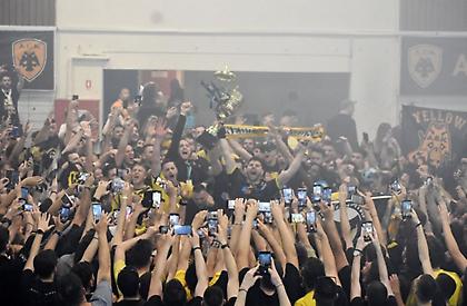 Κυρίαρχη ΑΕΚ, καθάρισε τον Ολυμπιακό και κατέκτησε το πρωτάθλημα της Handball Premier!