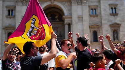 Οδομαχίες μεταξύ οπαδών της Ρόμα και της Σεβίλλης - Δύο στο νοσοκομείο, πολλές συλλήψεις!