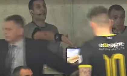 Οι διαιτητές στο ΑΕΚ-Ολυμπιακός πήγαν στο VAR, αλλά... δεν είχαν τον κωδικό του λάπτοπ!