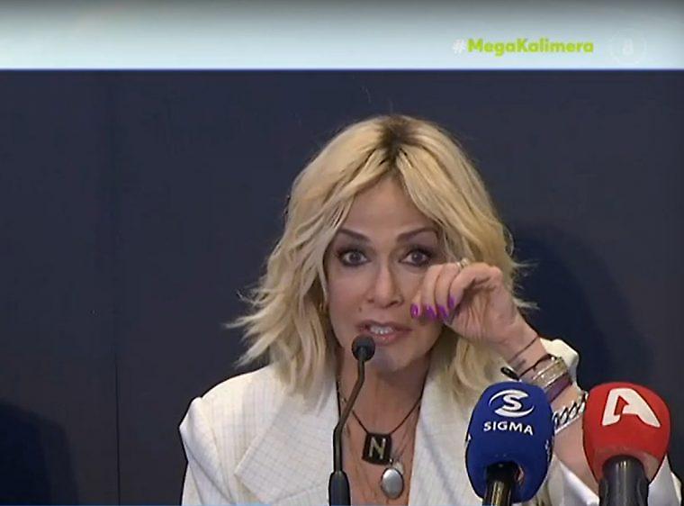 Δάκρυσε για Καρβέλα η Βίσση: «Μου πρόσφερε το ελιξίριο της νεότητας»