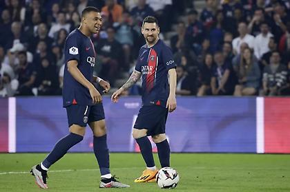 Υπόκλιση Εμπαπέ σε Μέσι: «Επτά Χρυσές μπάλες»