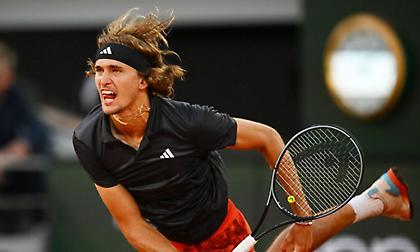 Ζβέρεφ: «Δεν μου ακούγεται κακό να κοιμάσαι 18 ώρες και να κάνεις σεξ 4 ώρες τη μέρα»