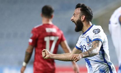 Ανακοίνωσε τη γέννηση του δεύτερου παιδιού του με φωτογραφία μέσα από το μαιευτήριο ο Σιώπης!