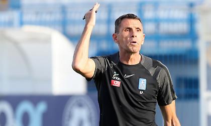 Ανεβάζει στροφές η Εθνική, αναμονή για Μπουχαλάκη