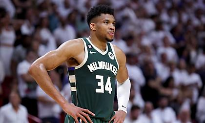 Eπικό σχόλιο Αντετοκούνμπο προς Σαουδική Αραβία: «Aν ψάχνετε τερματοφύλακα, ενημερώστε με»