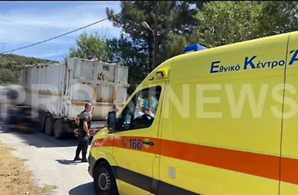 Μηχανή συγκρούστηκε με απορριμματοφόρο στην Καβάλα -Νεκρός οδηγός, σοβαρά τραυματισμένος συνεπιβάτης