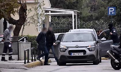 Κολωνός: Προφυλακιστέοι οι επτά από τους οκτώ κατηγορούμενους για τον βιασμό της 12χρονης