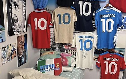 Το δωμάτιο του Σπαλέτι στο προπονητικό κέντρο της Νάπολι είναι γεμάτο… Μαραντόνα!