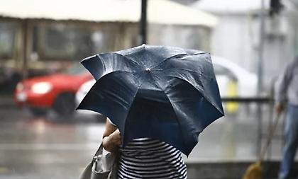 Ξεκίνησαν οι ισχυρές βροχές στην Αττική - Πού παρατηρούνται έντονα φαινόμενα