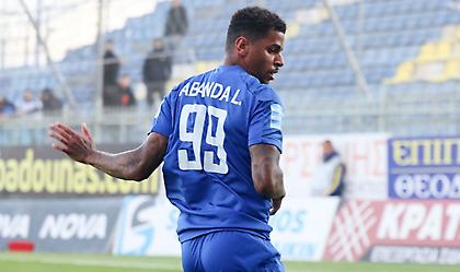 Φεύγει από τη Λαμία και πάει… Αγρίνιο ο Αμπαντά;