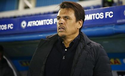 Ξεκαθαρίζει για Κόλμαν στον Ατρόμητο