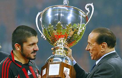 Γκατούζο για Μπερλουσκόνι: «Είναι αθάνατος, δεν μπορεί να είναι νεκρός»