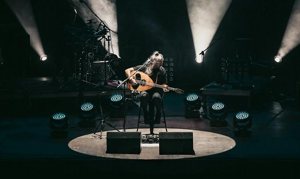 Που θα βρεθούν οι Έλληνες καλλιτέχνες αυτό το καλοκαίρι: Όλες οι περιοδείες