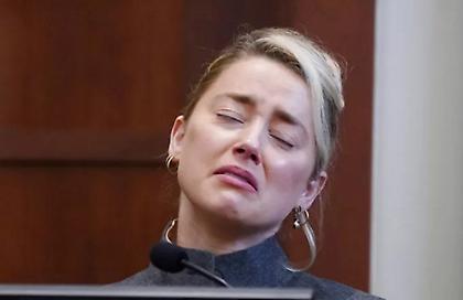 Amber Heard: «Έσκασε» 1 εκατ. δολάρια στον Johnny Depp μετά την… «πικρή» δικαστική τους διαμάχη