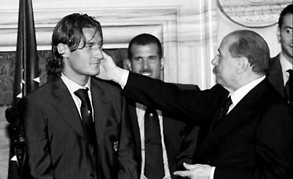 Τότι: «Ο Μπερλουσκόνι έκανε τα πάντα για να με πάει στη Μίλαν»