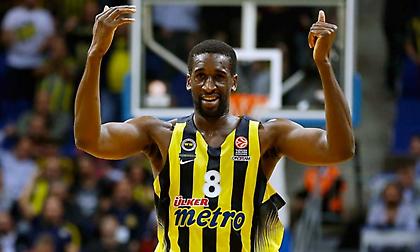 Αποσύρθηκε ο Ούντο και γίνεται μέλος του σταφ των Χοκς!