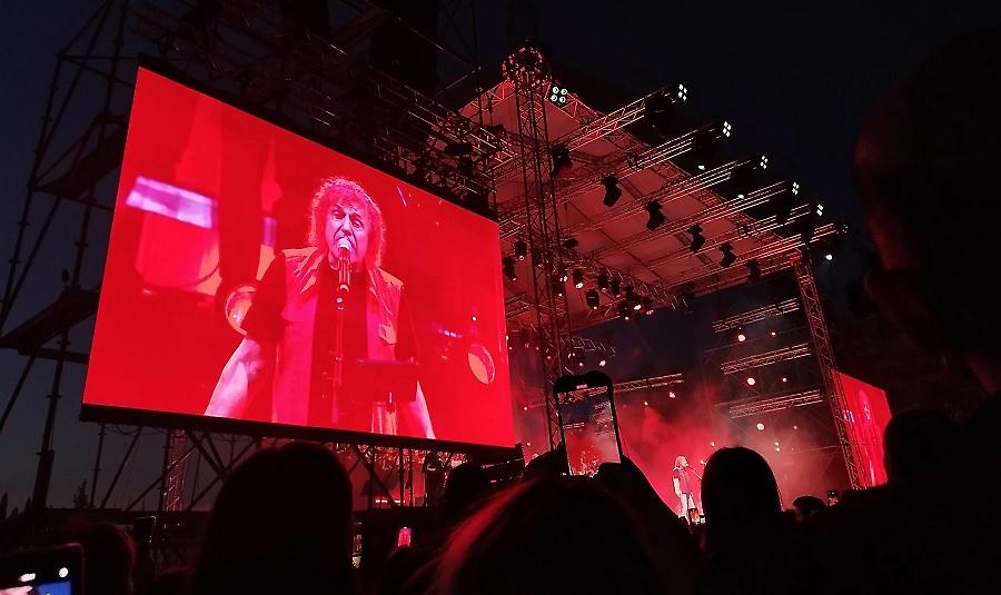 Ο Βασίλης Παπακωνσταντίνου έγραψε συναυλιακή ιστορία στο Καλλιμάρμαρο