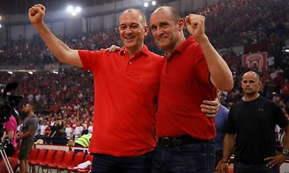 Αγγελόπουλοι: «Ο Ολυμπιακός επέστρεψε στην κορυφή - Δικαίωση μίας στάσης ζωής»