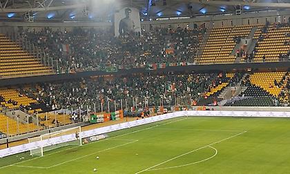 Ανατριχίλα: Οι Ιρλανδοί τραγουδούν το «Zombie» στην OPAP Arena - Το story του κομματιού