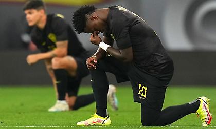 Ρατσιστική επίθεση σε σύμβουλο του Βινίσιους πριν το Βραζιλία-Γουινέα, τον σημάδεψαν με μπανάνα!