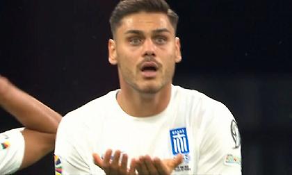 Με 10 η Εθνική κόντρα στη Γαλλία: Αποβλήθηκε ο Μαυροπάνος με δεύτερη κίτρινη!