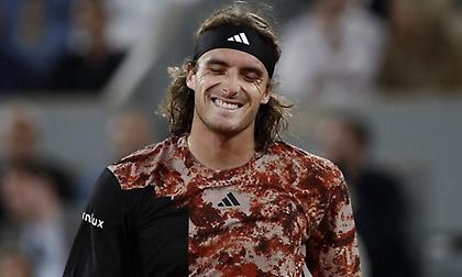 Λύγισε από τον Τζάρι και αποχαιρέτησε το Χάλε ο Τσιτσιπάς!