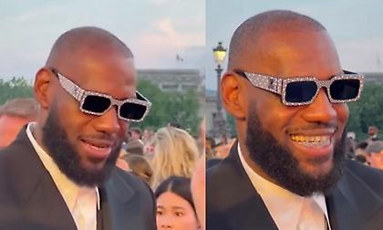 Εμφανίστηκε με δεκάδες διαμάντια στα δόντια ο ΛεΜπρόν σε εκδήλωση γνωστού οίκου μόδας στο Παρίσι!