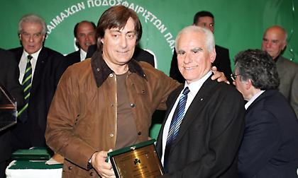 Θλίψη στο ελληνικό ποδόσφαιρο: Έφυγε από τη ζωή ο Γιάννης Δοντάς