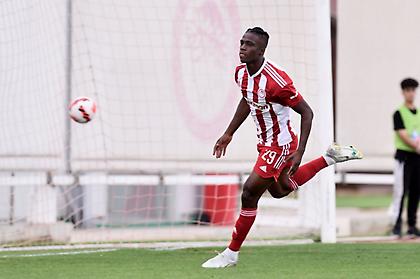 Το αστέρι του Ολυμπιακού έκανε πάλι μπαμ, αλλά το VAR το σταμάτησε!