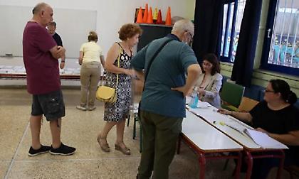 Εκλογές: Χαμηλή ακόμα η συμμετοχή των πολιτών - Οι περιοχές με την υψηλότερη και χαμηλότερη παρουσία