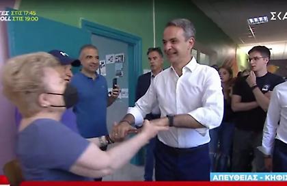 Στην Κηφισιά ψήφισε ο πρόεδρος της ΝΔ Κυριάκος Μητσοτάκης