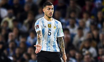 Μια «ανάσα» από Παρέδες η Γαλατάσαραϊ!