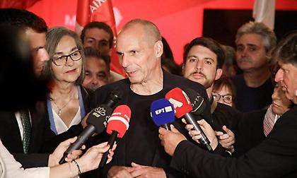 Βαρουφάκης: «Το μείζον είναι ο αποψινός θρήνος της Αριστεράς»
