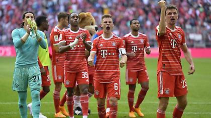 Λουλουδάτη και με το παλιό έμβλημα η φανέλα της Μπάγερν για το Οκτόμπερφεστ