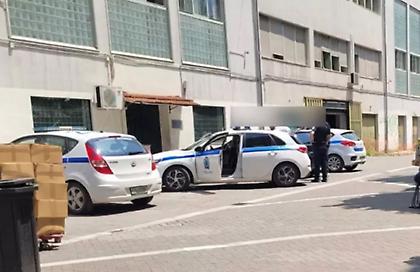 Πανικός στο κέντρο της Λάρισας: Άντρας κυκλοφορούσε στο πλήθος με μαχαίρι