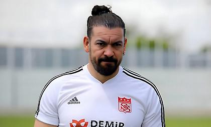 Ανέλαβε τη Σίβασπορ του Χαρίση ο Σερβέτ Τσετίν