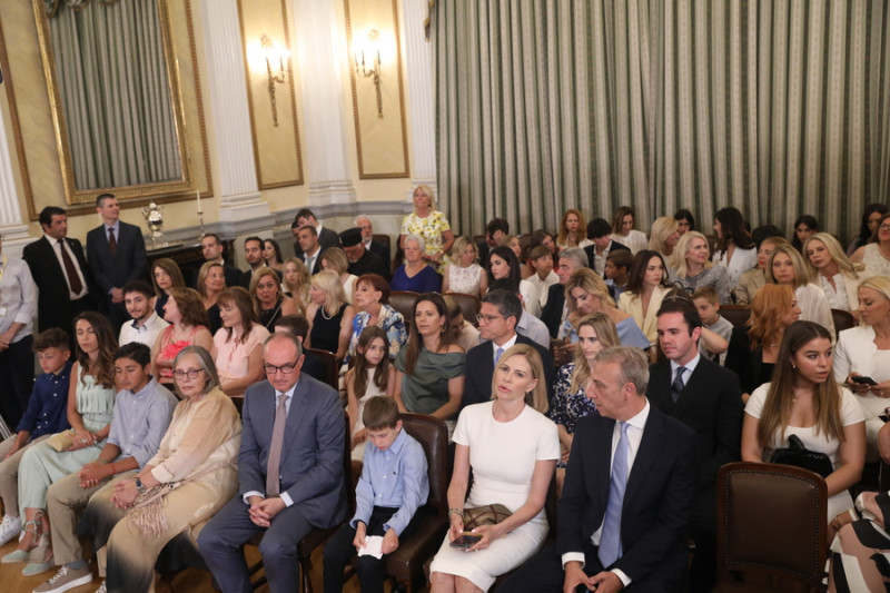 Ορκωμοσία της νέας κυβέρνησης: Δείτε βίντεο και φωτογραφίες