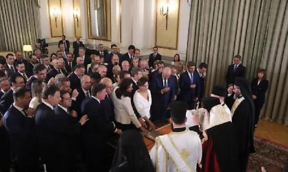 Δείτε βίντεο και φωτογραφίες: Παρασκήνιο και παραλειπόμενα από την ορκωμοσία της νέας κυβέρνησης