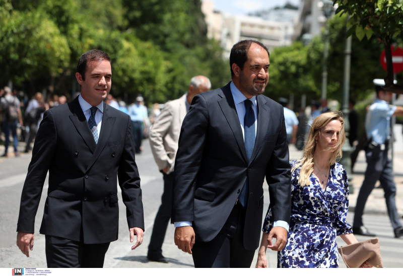 Ορκωμοσία της νέας κυβέρνησης: Δείτε βίντεο και φωτογραφίες