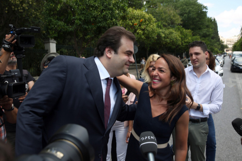 Ορκωμοσία της νέας κυβέρνησης: Δείτε βίντεο και φωτογραφίες