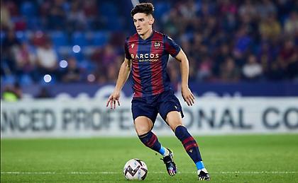 Προχωρά για Πεπέλου η Βαλένθια - Πώς μπορεί να επηρεάσει του Ντε Φρούτος στον Ολυμπιακό