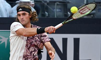 Νίκησε τον Νταβίντοβιτς-Φοκίνα σε αγώνα επίδειξης πριν το Γουίμπλεντον ο Τσιτσιπάς