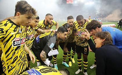 Πλησιάζει και σε στόπερ η ΑΕΚ