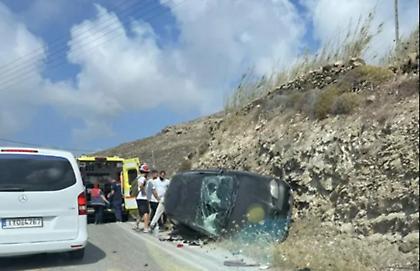 Νεκρός νεαρός οδηγός που έχασε τον έλεγχο του αυτοκινήτου του στη Μύκονο